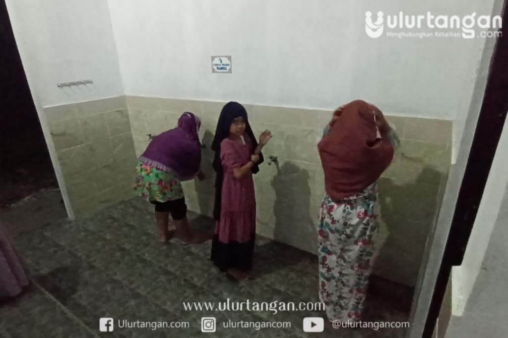 Wakaf Tempat Wudhu Toilet Masjid At Taqwa Rampung Ramadhan Alirkan