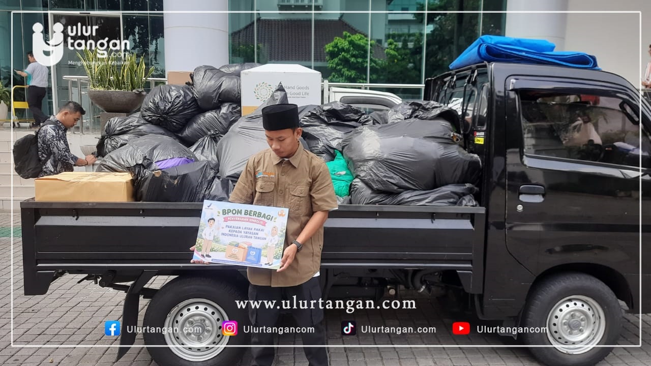 BPOM Berbagi Gandeng Sedekah Barangku Salurkan Donasi Pakaian Layak Pakai untuk Masyarakat