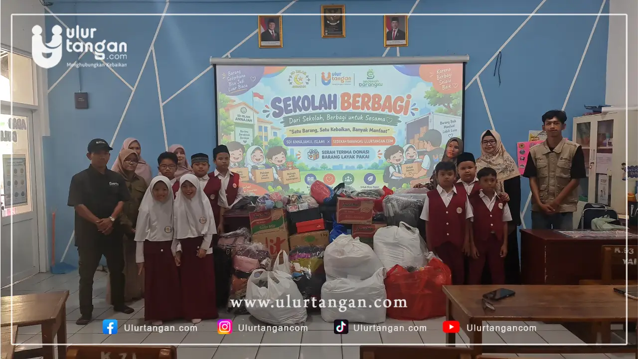 SD Islam Annajah Hadirkan Semangat Berbagi melalui Kegiatan Sekolah Berbagi Sedekah Barangku