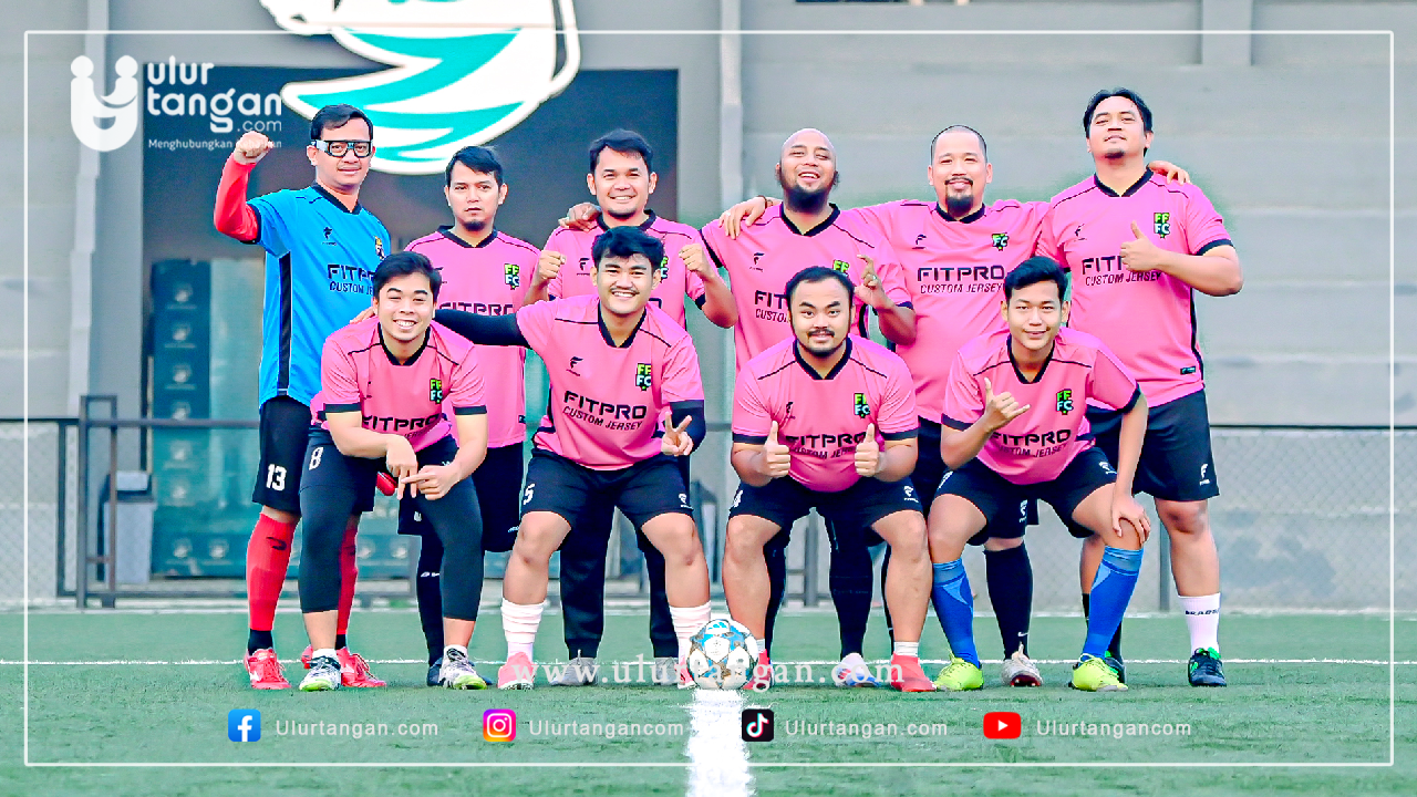 FF FC FAMILY berpartisipasi dalam program sosial melalui Ulurtangan.com untuk mendukung bantuan bagi anak yatim, lansia, dan masyarakat yang membutuhkan.